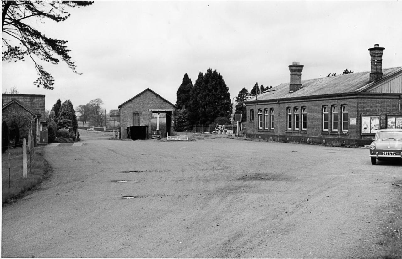 The Booking Office, Stoke Edith Station Hereford Exterior photo